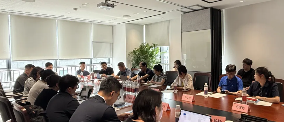 "接入大模型 ≠ AI转型",中小企业AI转型真正缺的是什么?